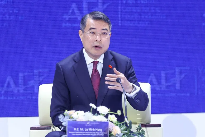 Thủ tướng cho biết, Việt Nam vừa qua đã khẩn trương hoạch định và ban hành một loạt các quyết sách, chiến lược với quyết tâm đưa đất nước vào một giai đoạn phát triển mới với một số định hướng (Ảnh: chinhphu.vn/Nhật Bắc)