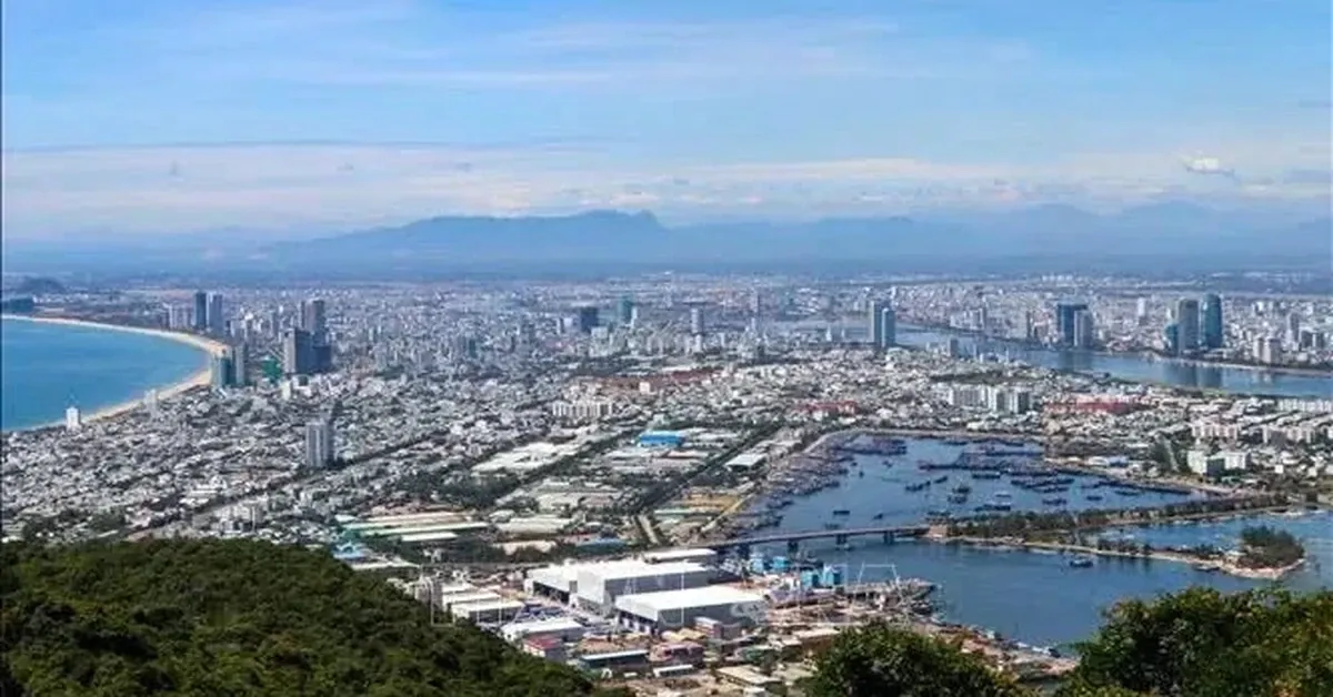 Đà Nẵng: Ưu tiên chuyển đổi trụ sở dôi dư sang phục vụ y tế, giáo dục