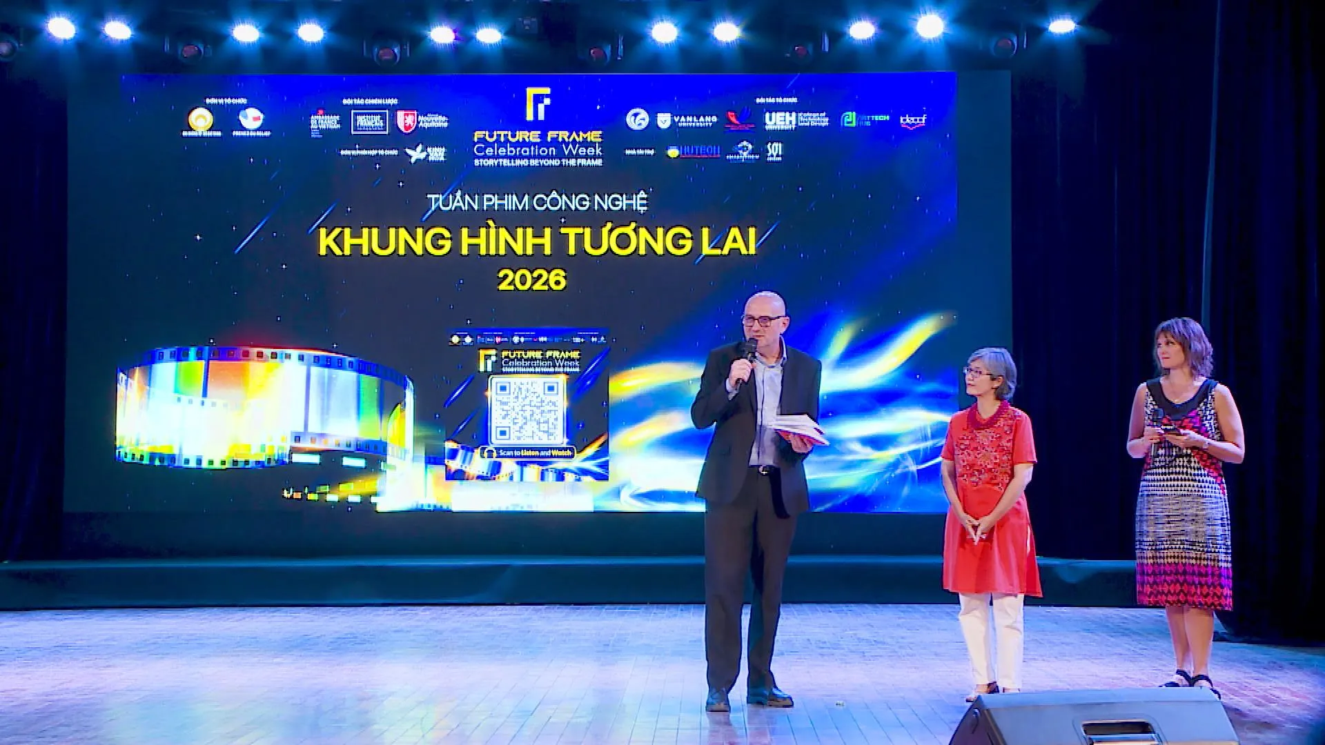 Khai mạc Tuần phim công nghệ "Khung hình tương lai 2026" | Thời sự trưa HTV ngày 29/10/2026 - Ảnh 1.