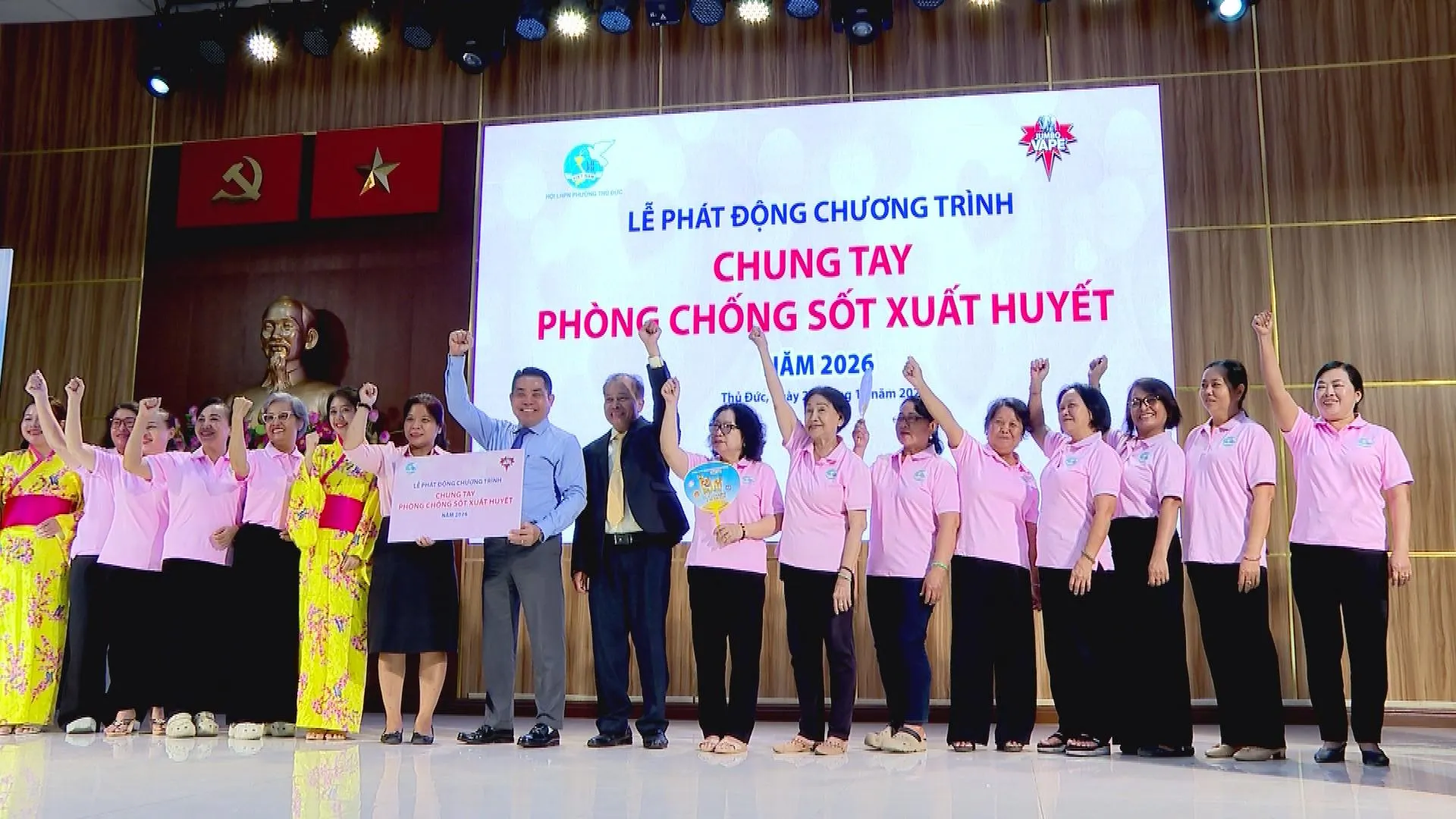 Chung tay phòng chống sốt xuất huyết: từ nhận biết nguy cơ đến hành động tại từng gia đình | Thời sự trưa HTV ngày 30/10/2026 - Ảnh 1.
