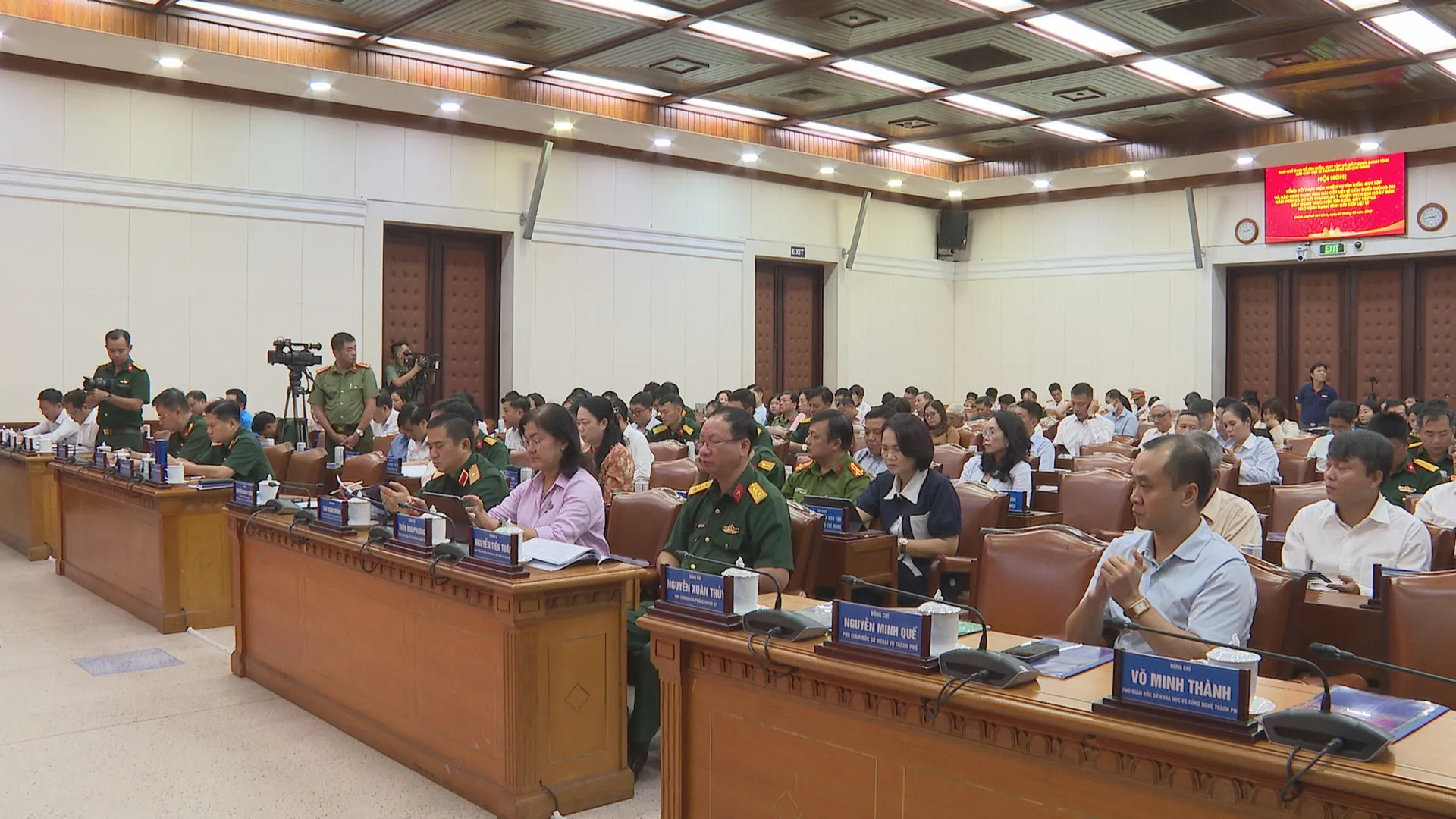 TP. Hồ Chí Minh hoàn thành lấy mẫu tại 18 nghĩa trang liệt sĩ - Ảnh 2. TP. Hồ Chí Minh hoàn thành lấy mẫu tại 18 nghĩa trang liệt sĩ - Ảnh 2.