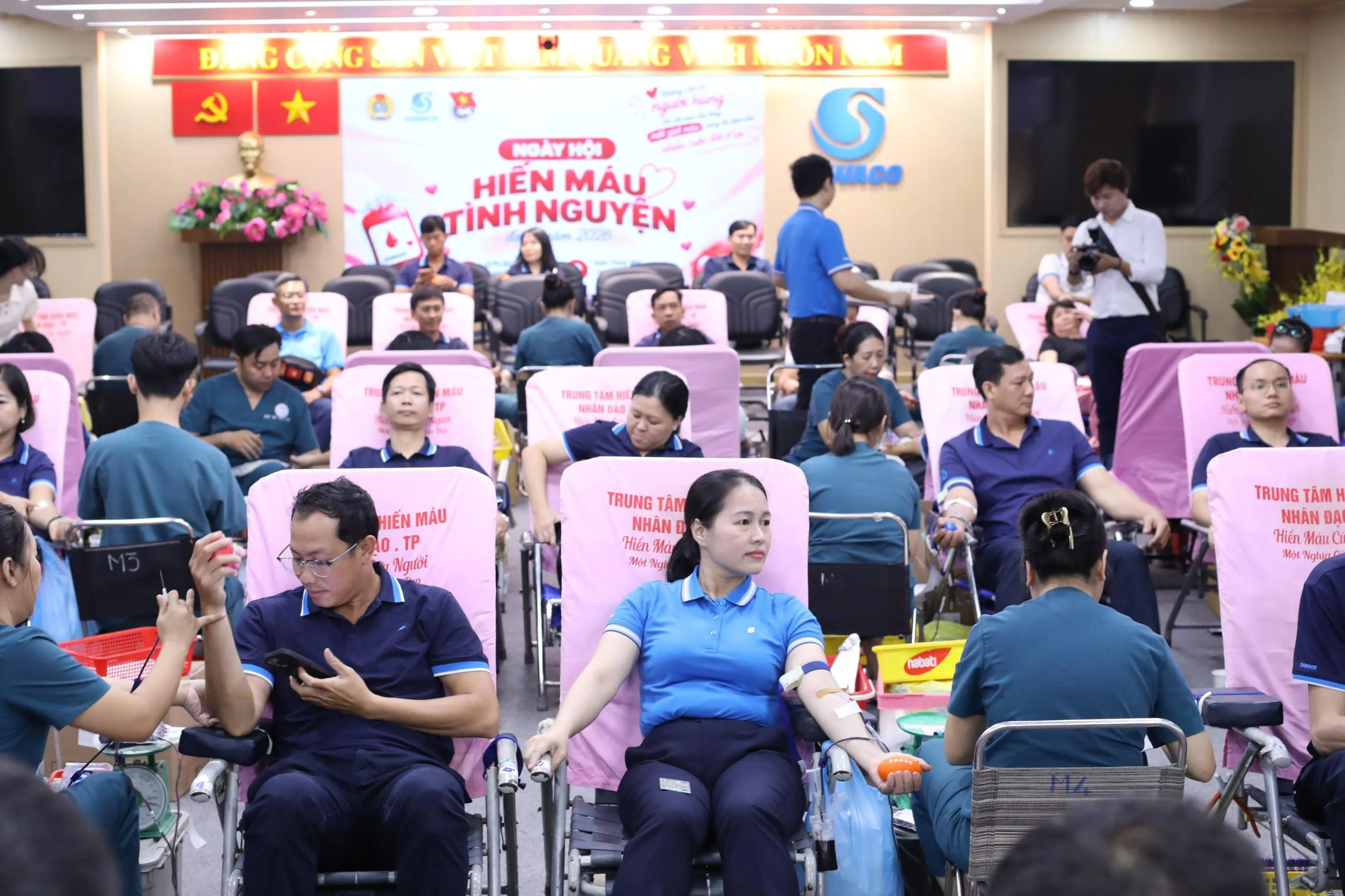 Người lao động SAWACO “Một giọt máu – Triệu tấm lòng”