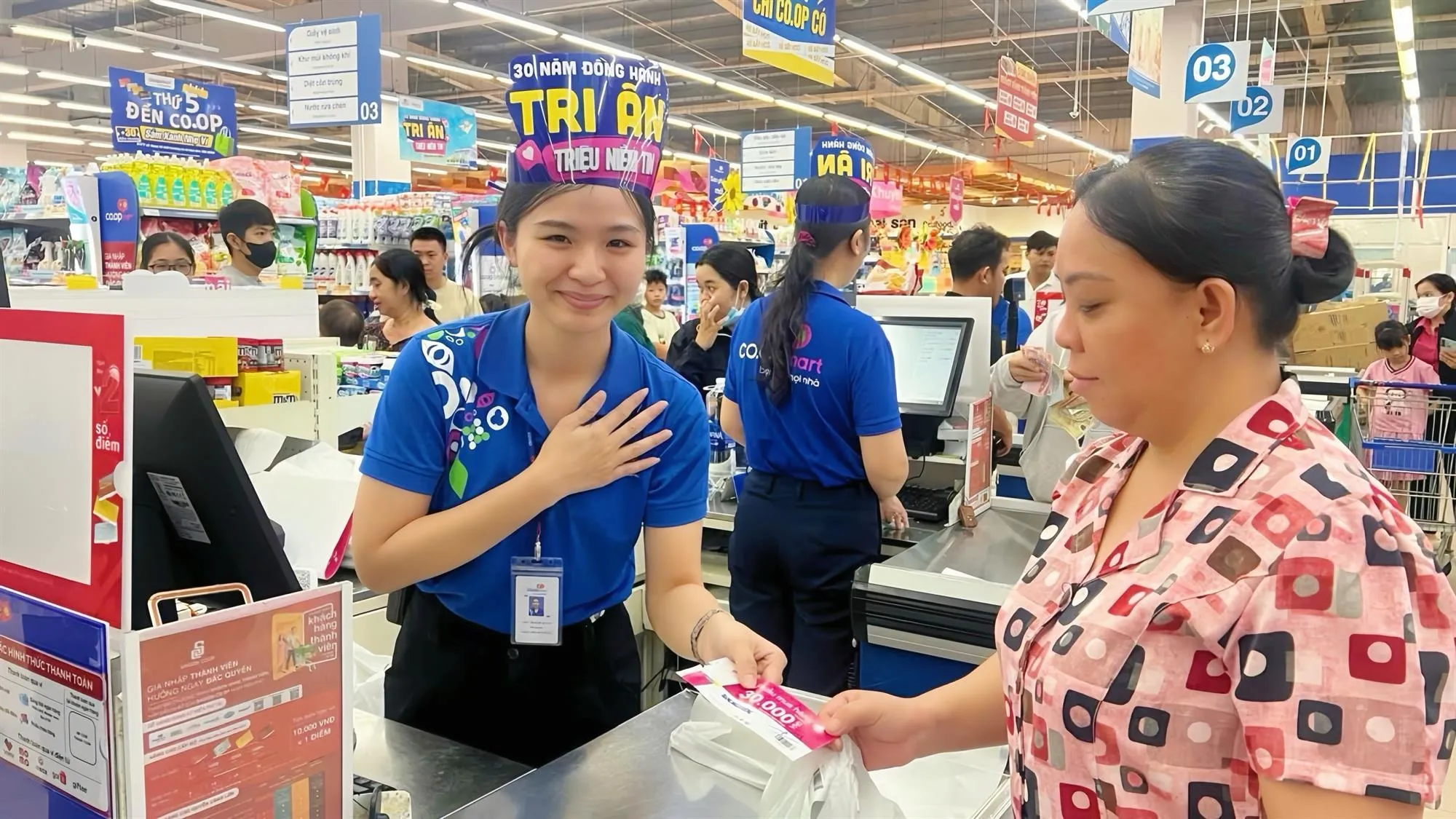 Saigon Co.op gửi lời cảm ơn chân thành đến khách hàng đã luôn đồng hành trong suốt hành trinh phát triển