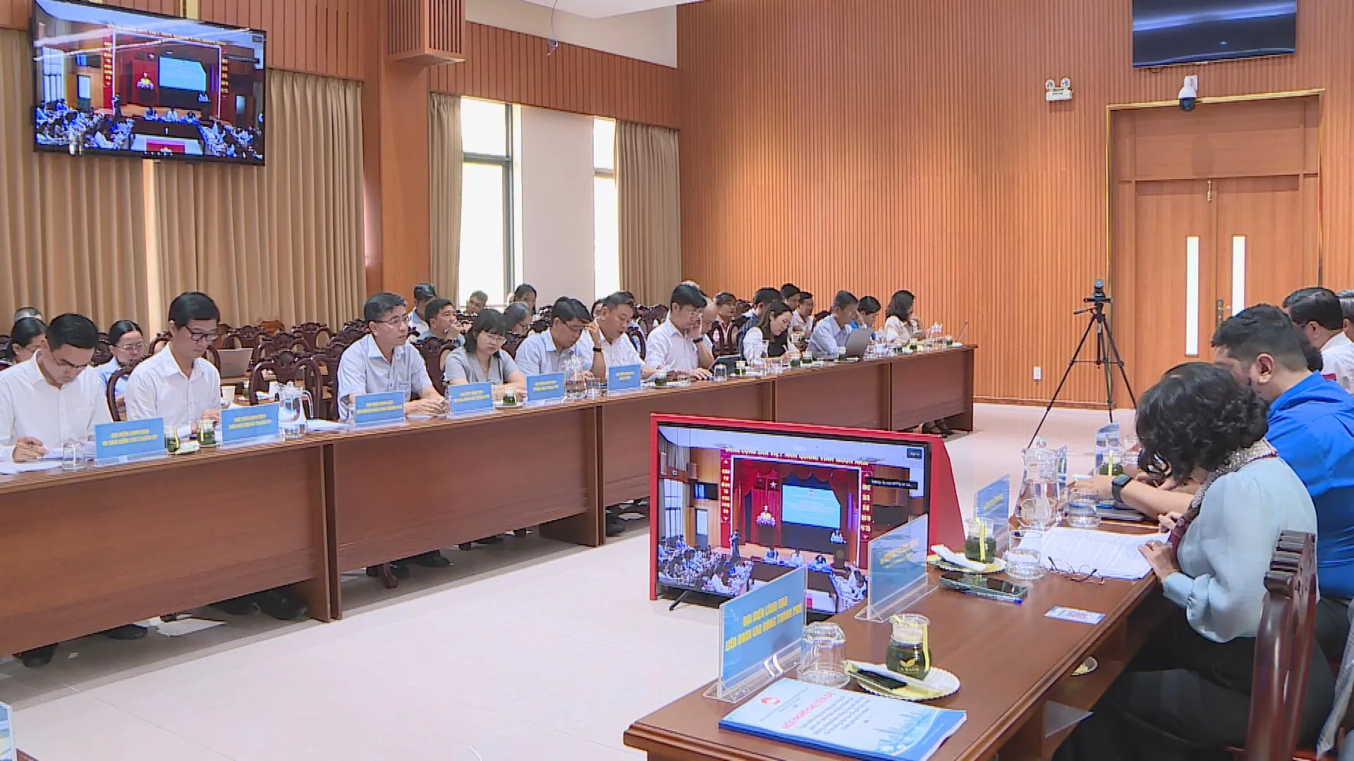 Chú thích ảnh: Toàn cảnh các đại biểu tham dự hội nghị chuyên đề về công tác giám sát, phản biện xã hội của Mặt trận Tổ quốc