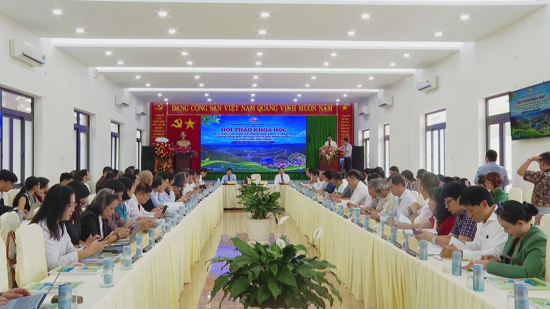 Quang cảnh hội thảo