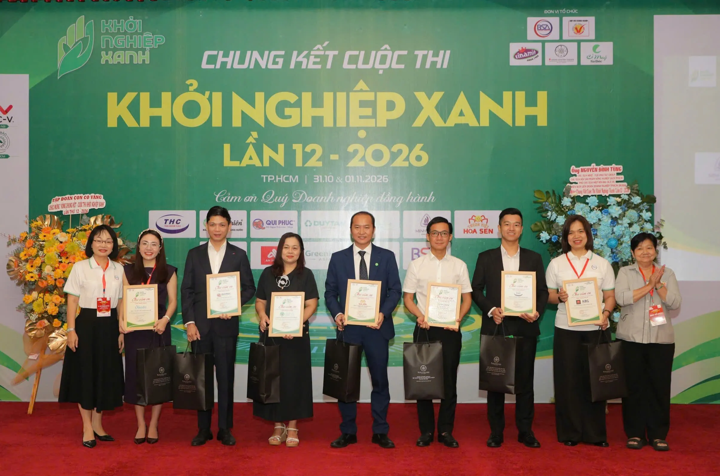 Ban tổ chức gửi thư cám ơn các đơn vị, doanh nghiệp đồng hành cùng cuộc thi Khởi nghiệp Xanh 2026 - Ảnh Bá Nam