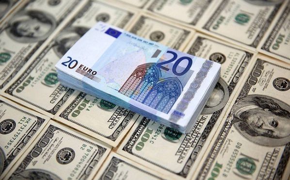 Tỷ giá ngoại tệ hôm nay 10/10: USD giảm nhẹ từ mức cao, Nhân dân tệ giảm giá