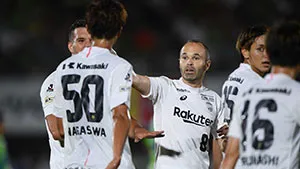 Cầu thủ bị phạt nặng vì thông báo Iniesta không ra sân tại J-League