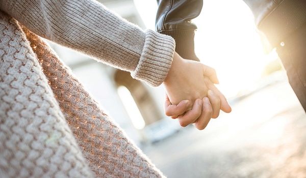 Mua bảo hiểm nhân thọ, nhận “quà trọn yêu thương”
