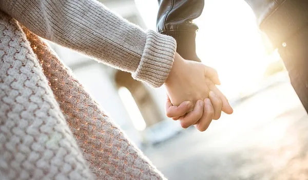Mua bảo hiểm nhân thọ, nhận “quà trọn yêu thương”