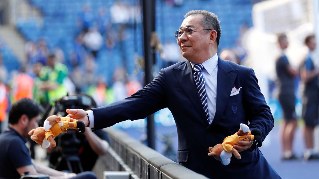 CLB Leicester xác nhận Chủ tịch Vichai qua đời vì tai nạn máy bay bên ngoài sân King Power