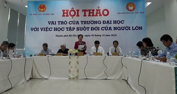 Người lớn đi học chủ yếu vì bằng cấp?