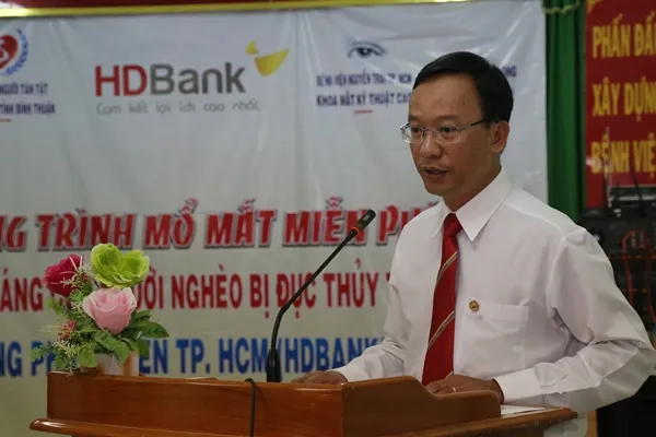 HDBank tiếp tục tài trợ chi phí phẫu thuật mắt cho 350 bệnh nhân