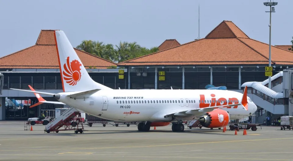 Tìm thấy các mảnh vỡ nghi của thân máy bay Lion Air bị nạn