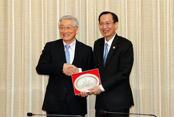 Tập đoàn Misubishi sẵn sàng cùng thành phố hợp tác xử lý rác  