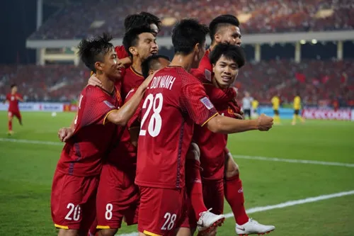 Công Phượng, Anh Đức tỏa sáng, Việt Nam thắng cách biệt Malaysia 2-0 