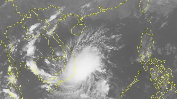 Ứng phó bão số 8, TPHCM ban hành lệnh cấm  tàu, thuyền xuất bến hoạt động trên biển, ven biển 