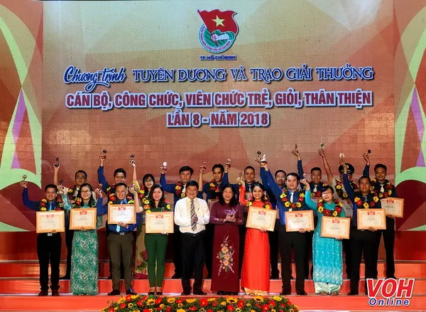 TPHCM: Tuyên dương 56 cán bộ, công chức, viên chức trẻ, giỏi, thân thiện năm 2018