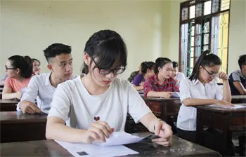 Đề thi tham khảo Trung học phổ thông: Giảm độ khó, kiến thức lớp 10,11 không nhiều