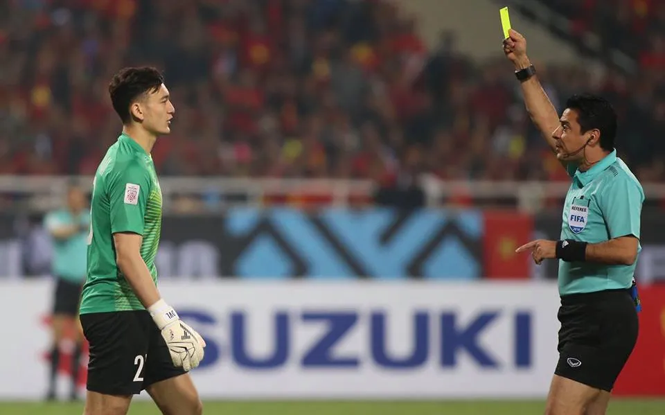 AFF Cup 2018: Trận đấu lịch sử với cơn mưa thẻ vàng