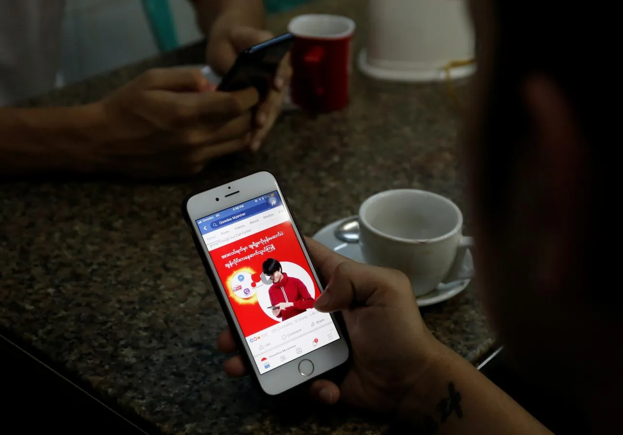 Myanmar: Facebook xóa hàng loạt tài khoản mà thành viên được xác định nằm trong quân đội