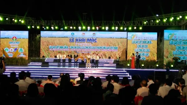 Khai mạc Festival Lúa gạo Việt Nam lần III, Long An, năm 2018 và công bố Logo thương hiệu gạo
