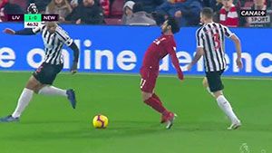 Salah có nguy cơ lỡ đại chiến Arsenal và Man City
