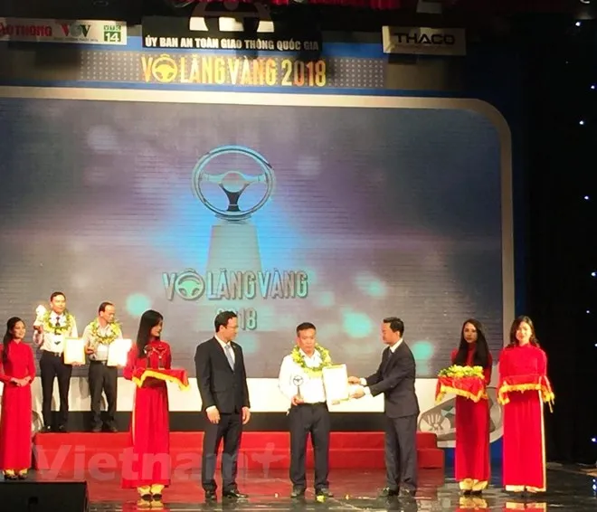 Vinh danh 43 tài xế Vô lăng vàng năm 2018