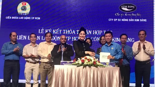 Bán gạo giá ưu đãi, giảm từ 20%-40% so với giá thị trường cho người lao động 