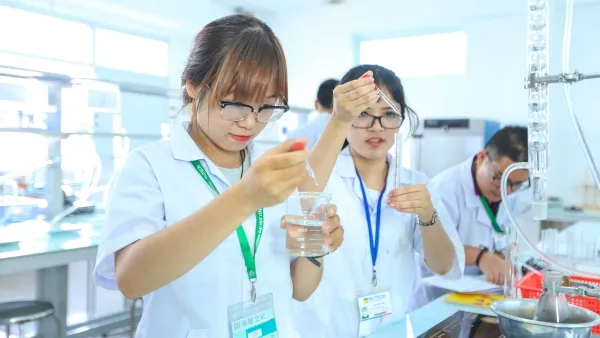 Tuyển sinh 2019: Nhóm ngành sư phạm, sức khỏe có điểm sàn riêng