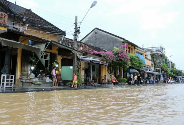 Dự báo thời tiết hôm nay 30/12: Nam Trung bộ nhiều nơi mưa lớn, nguy cơ cao xảy ra lũ quét