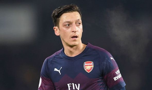 Tin tức Arsenal 02/01: Lộ lý do Ozil không ra sân trước Fulham