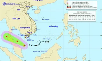 Tin mới nhất về bão số 1: Gió giật cấp 11, cách mũi Cà Mau 240 km