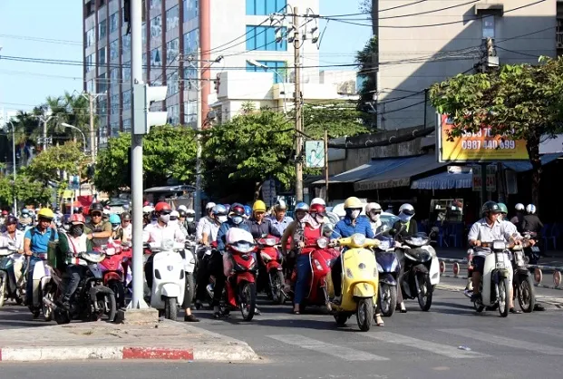 Dự báo thời tiết ngày mai 06/01: Nam Bộ nóng, Bắc Bộ rét