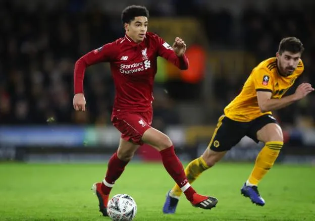 Bị loại sớm khỏi FA Cup, Klopp vẫn cố khen sao mai Liverpool