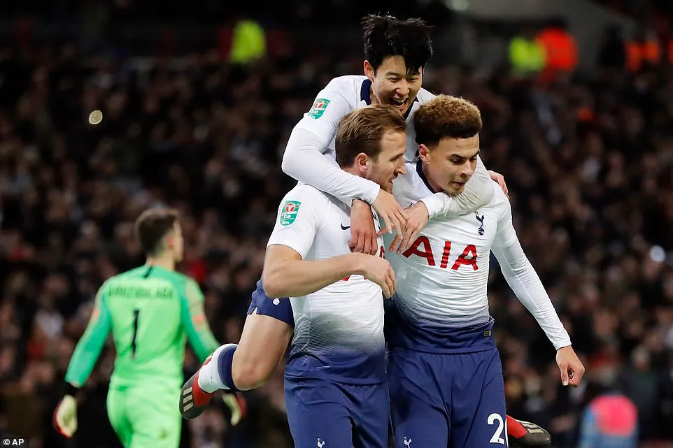 Tin thể thao 9/1: HLV Tottenham vẫn tẩy chay VAR dù được hưởng lợi