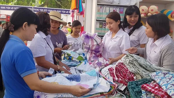 Chương trình bán hàng giảm giá từ 20% đến 50% cho công nhân 