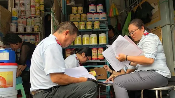 Kiểm tra nguồn hàng tại chợ Kim Biên và chợ Bình Tây dịp cận Tết