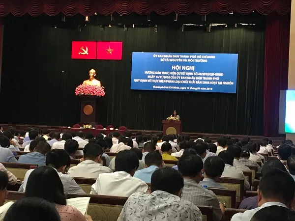 2019-2020: Chưa đặt nặng vấn đề xử phạt người dân không phân loại rác