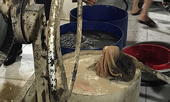 Thu giữ 1.200 kg phụ phẩm bò không rõ nguồn gốc