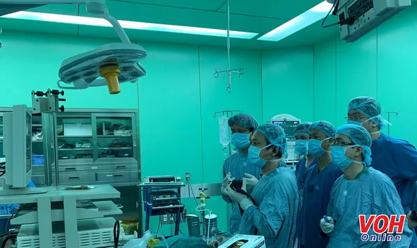 Bệnh viện đầu tiên thực hiện thành công kỹ thuật mở cơ qua nội soi đường miệng
