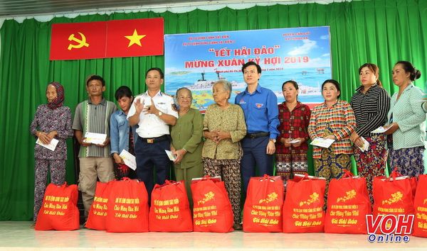 Sôi nổi hoạt động “Tết hải đảo” tại các đơn vị Cảnh sát biển