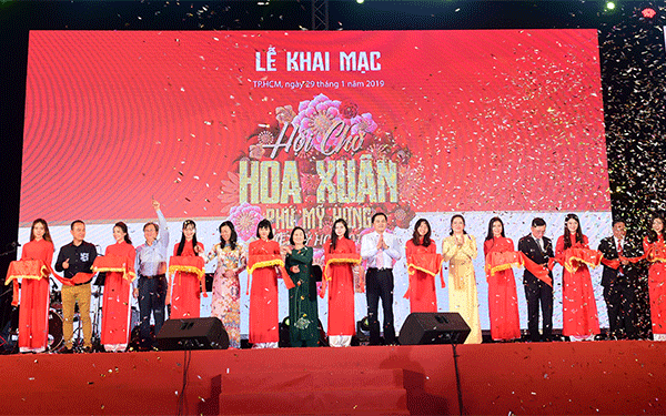 Hội chợ hoa xuân Phú Mỹ Hưng năm 2019 Hoa và cuộc sống khai mạc 