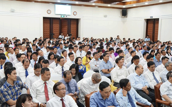 Chủ tịch 322 phường, xã, thị trấn có nhiều đóng góp cho sự phát triển của Thành phố