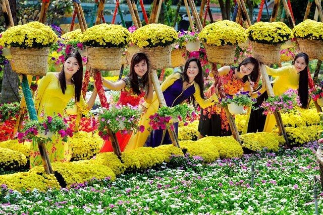 Tặng hàng chục ngàn vé tham quan các điểm vui chơi cho công nhân xa quê vào dịp Tết