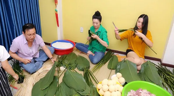 Nghệ sĩ và năm tuổi