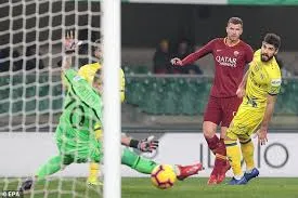 Kết quả bóng đá hôm nay 9/2: Thắng dễ Chievo, Roma tạm tiến vào Top 4