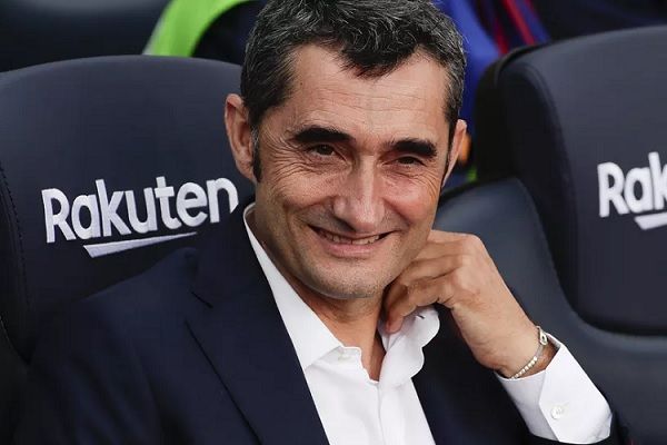 Tin bóng đá 15/2: Barca chính thức trói chân HLV Valverde