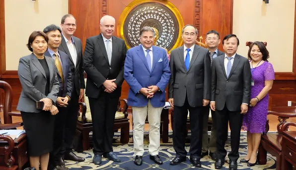 Bí thư Thành ủy TPHCM Nguyễn Thiện Nhân tiếp Chủ tịch Tập đoàn TTI, Đức