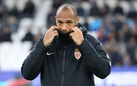 Tin bóng đá 18/02: HLV Wenger lên tiếng an ủi trò cũ Henry
